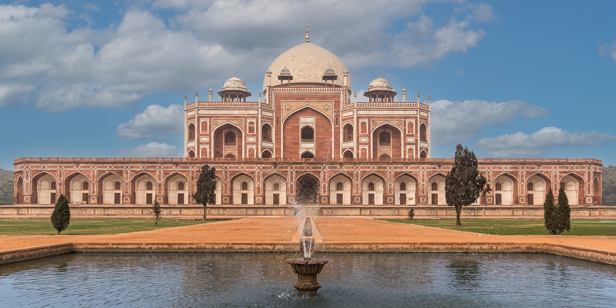 Humayun temple Delhi taxi tour